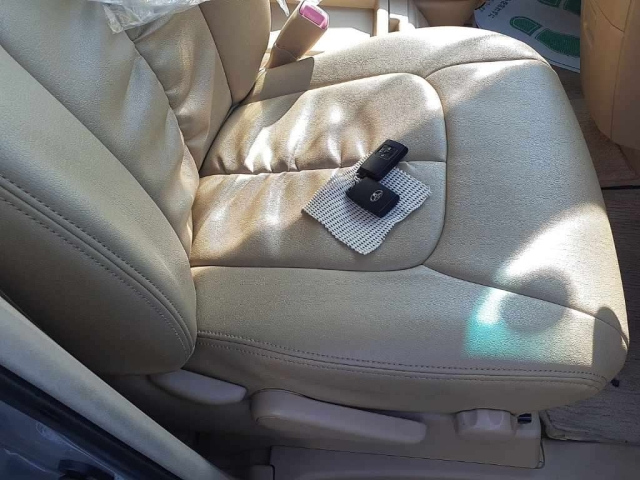 TOYOTA ALPHARD 2010