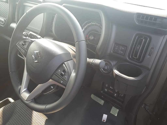 SUZUKI HUSTLER 2024