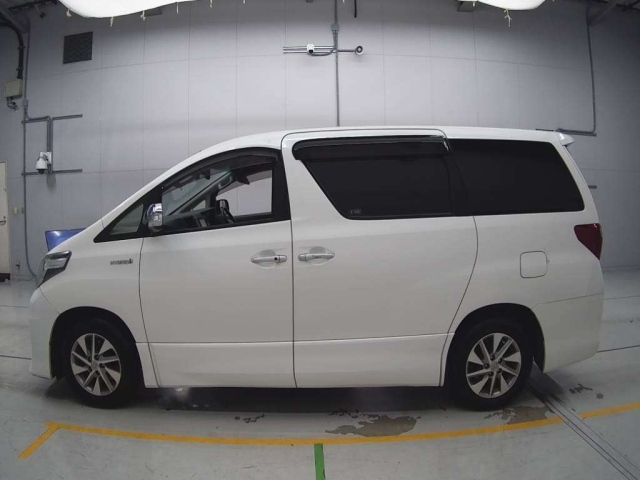 TOYOTA ALPHARD 2013