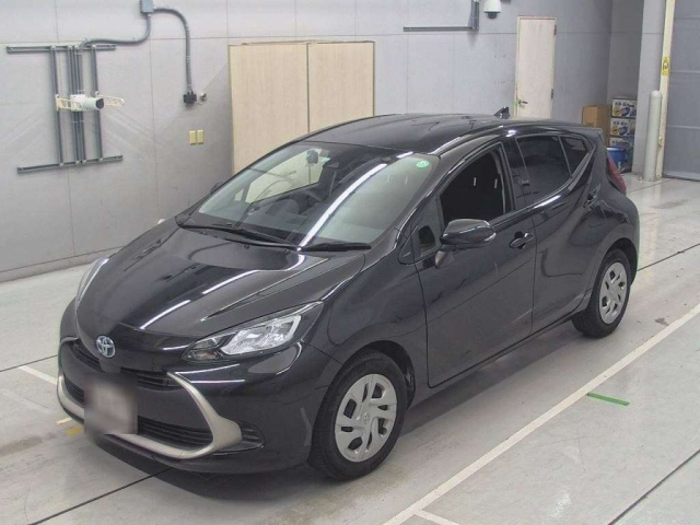TOYOTA AQUA 2022