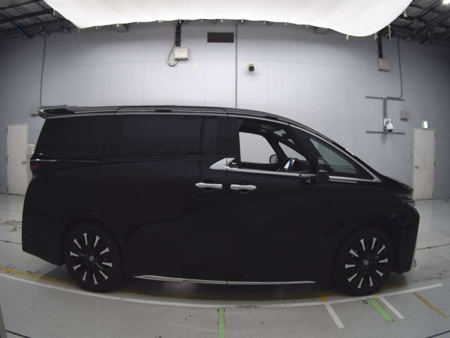 TOYOTA VELLFIRE 2024