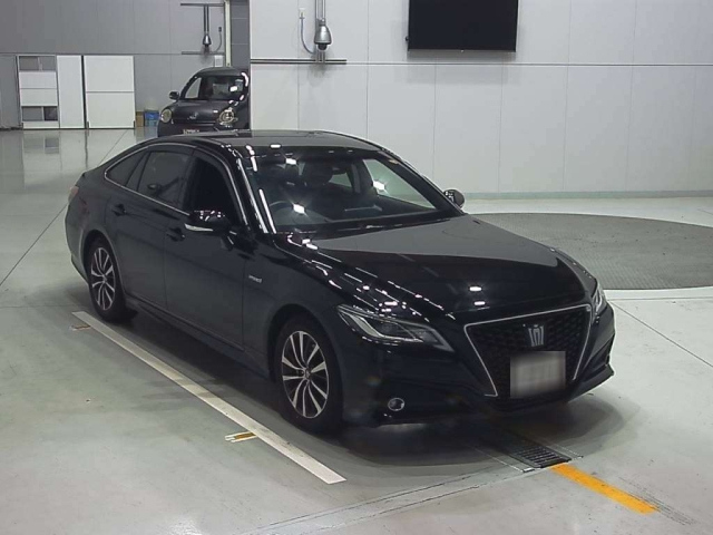 TOYOTA CROWN 2019