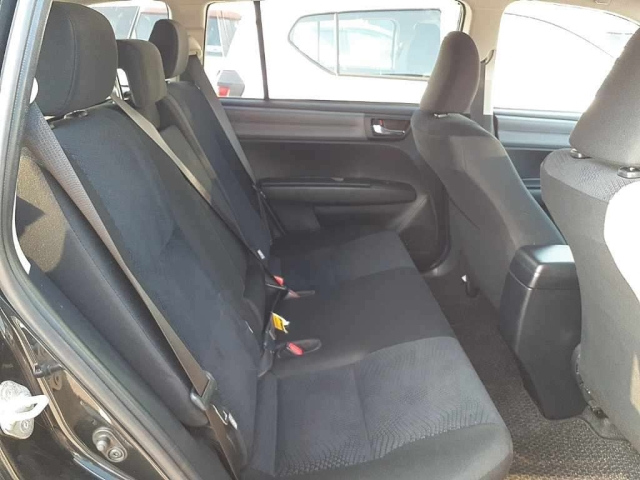 TOYOTA COROLLA FIELDER 2012