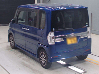 DAIHATSU TANTO 2015