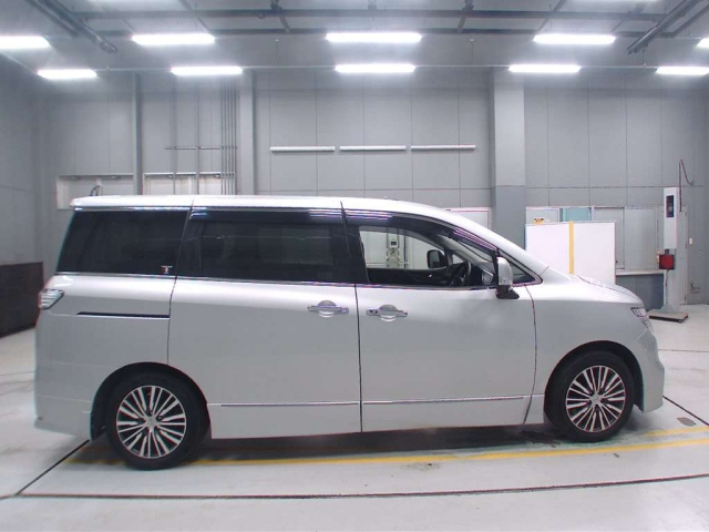 NISSAN ELGRAND 2020