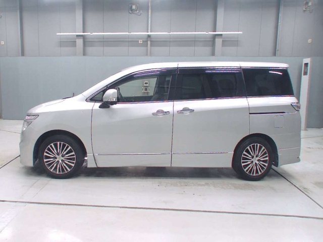 NISSAN ELGRAND 2020