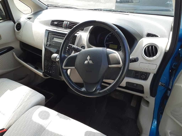 MITSUBISHI EK WAGON 2013