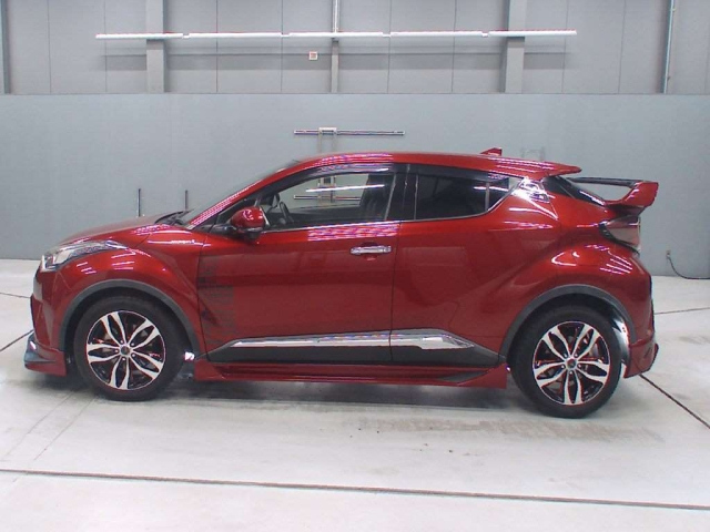TOYOTA C-HR 2018