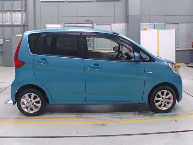 MITSUBISHI EK WAGON 2013