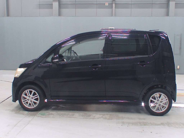 DAIHATSU MOVE 2010