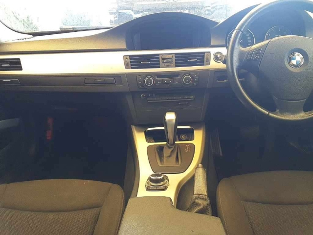 BMW 3 SERIES 2011