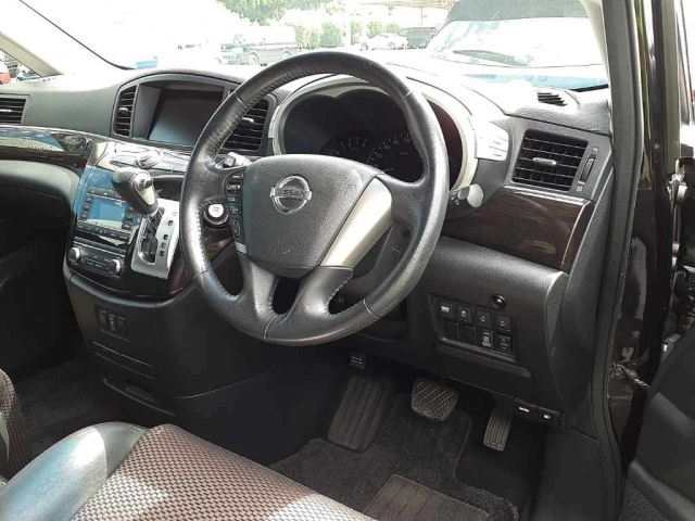 NISSAN ELGRAND 2011