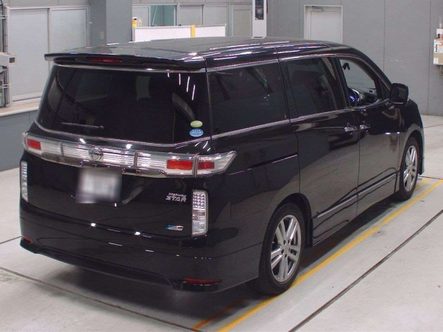 NISSAN ELGRAND 2011
