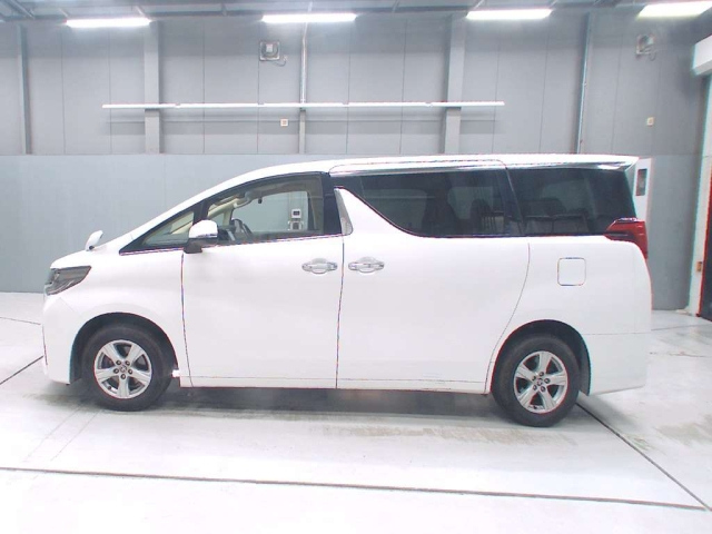TOYOTA ALPHARD 2022