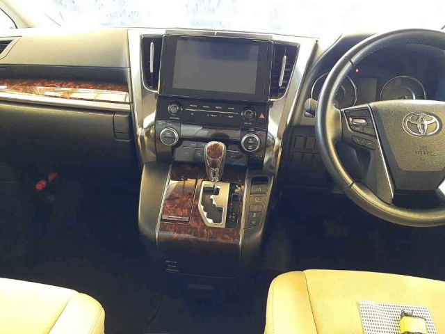 TOYOTA ALPHARD 2022