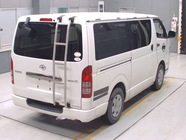 TOYOTA HIACE VAN 2008