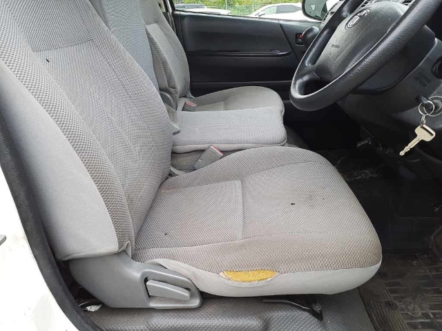 TOYOTA HIACE VAN 2008