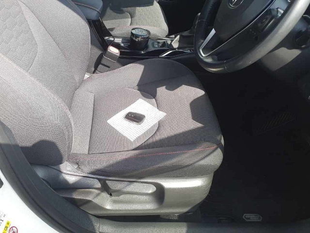 TOYOTA COROLLA SPORT 2019