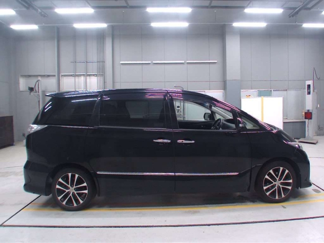 TOYOTA ESTIMA 2016