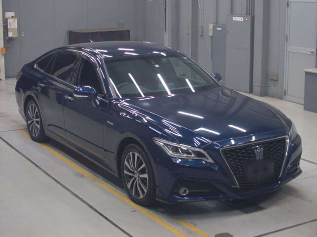 TOYOTA CROWN 2019