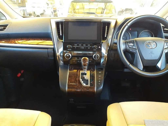 TOYOTA ALPHARD 2022
