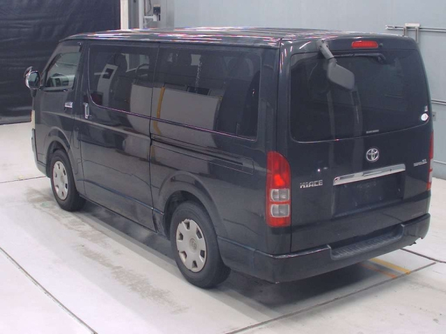 TOYOTA HIACE VAN 2008