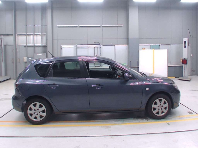MAZDA AXELA 2009