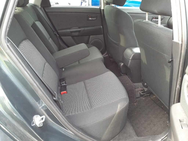 MAZDA AXELA 2009