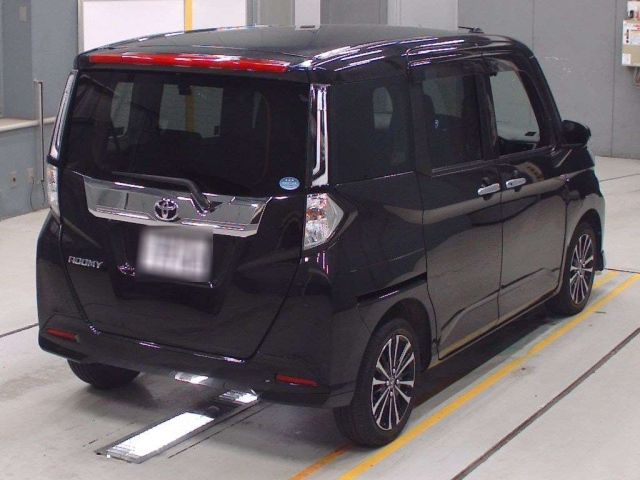 TOYOTA ROOMY 2021