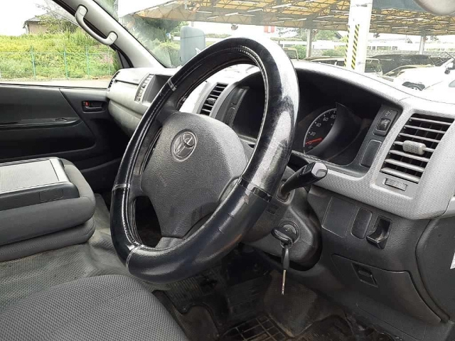 TOYOTA REGIUS ACE VAN 2013