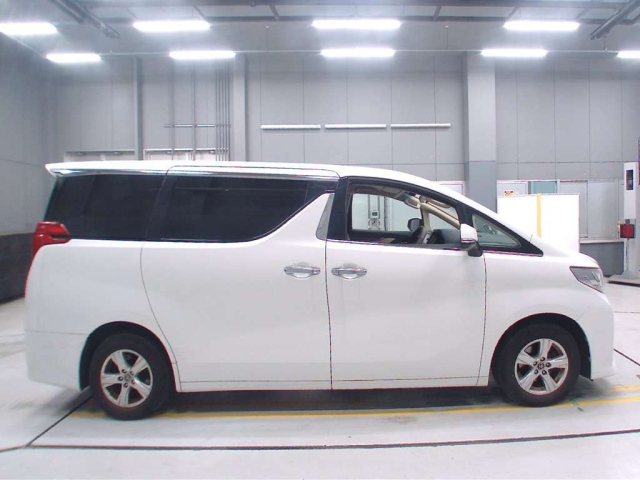 TOYOTA ALPHARD 2015