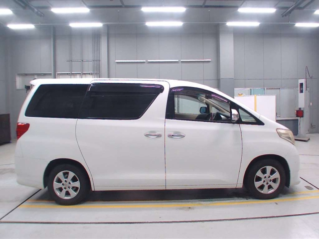 TOYOTA ALPHARD 2008