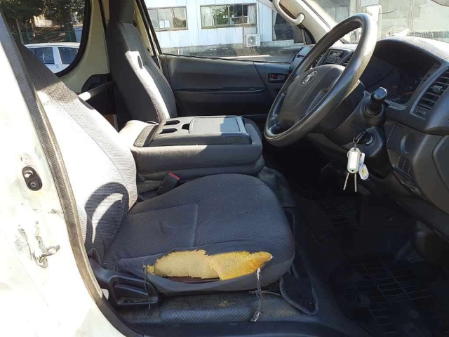 TOYOTA HIACE VAN 2014