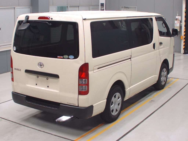 TOYOTA HIACE VAN 2014
