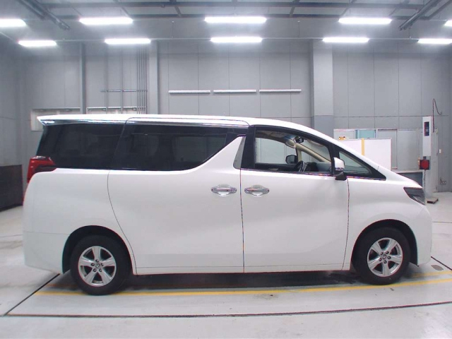 TOYOTA ALPHARD 2022