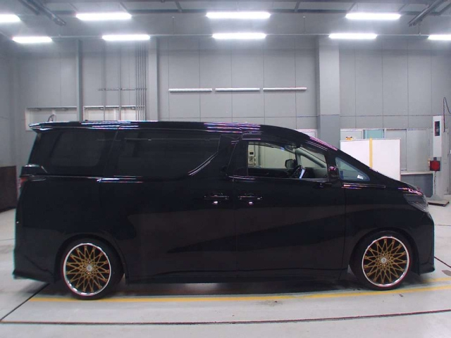 TOYOTA ALPHARD 2021