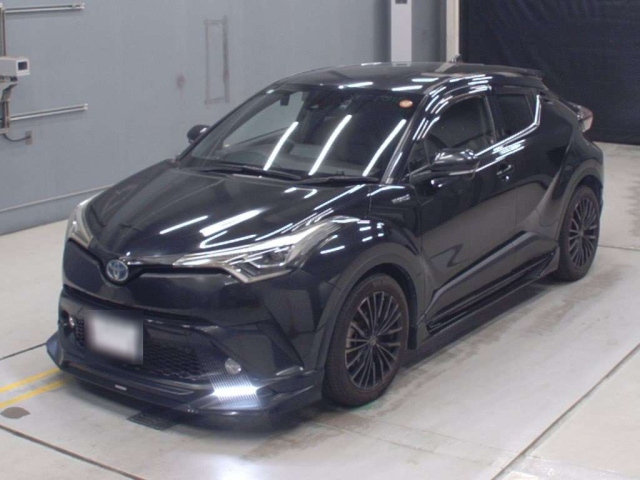 TOYOTA C-HR 2017