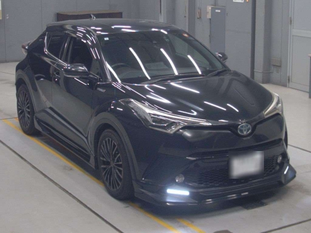 TOYOTA C-HR 2017