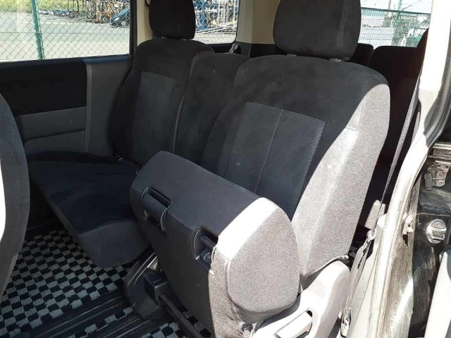 MITSUBISHI DELICA D5 2011