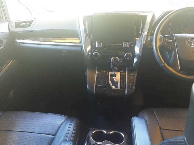 TOYOTA ALPHARD 2019
