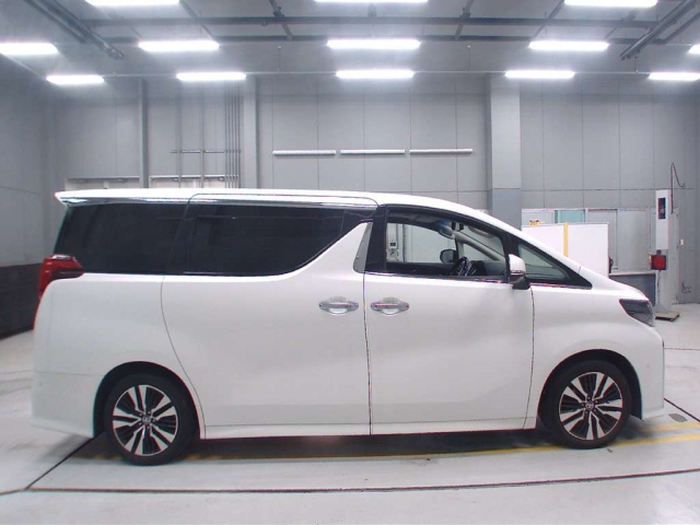 TOYOTA ALPHARD 2023