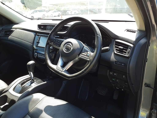 NISSAN X-TRAIL 2017