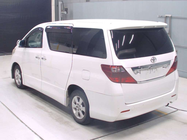 TOYOTA ALPHARD 2010