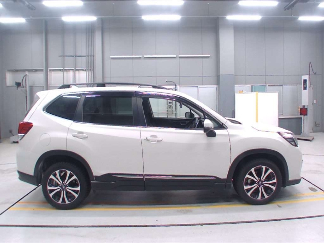 SUBARU FORESTER 2018