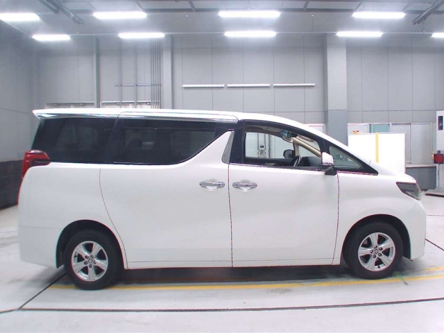 TOYOTA ALPHARD 2022
