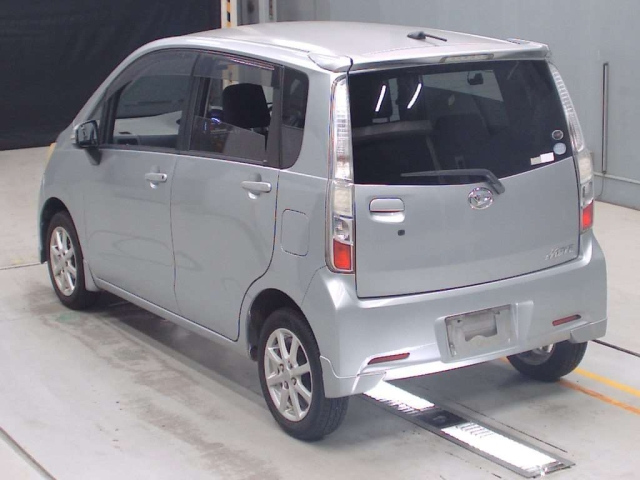 DAIHATSU MOVE 2011