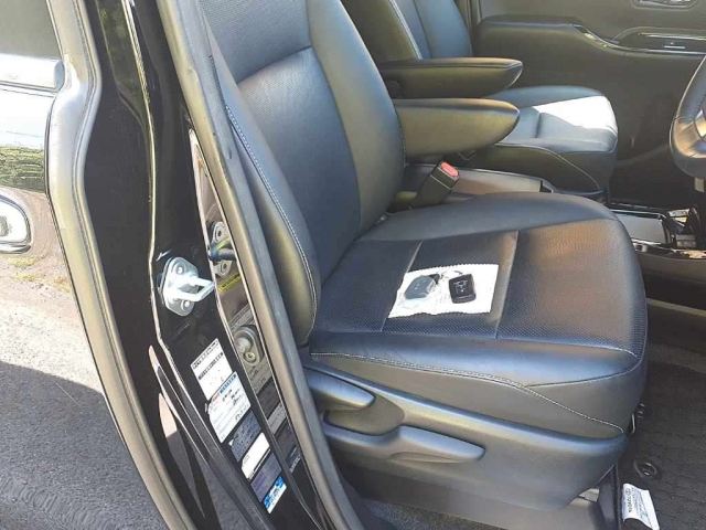 TOYOTA ESQUIRE 2018