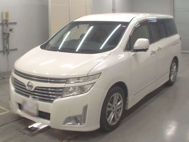 NISSAN ELGRAND 2010