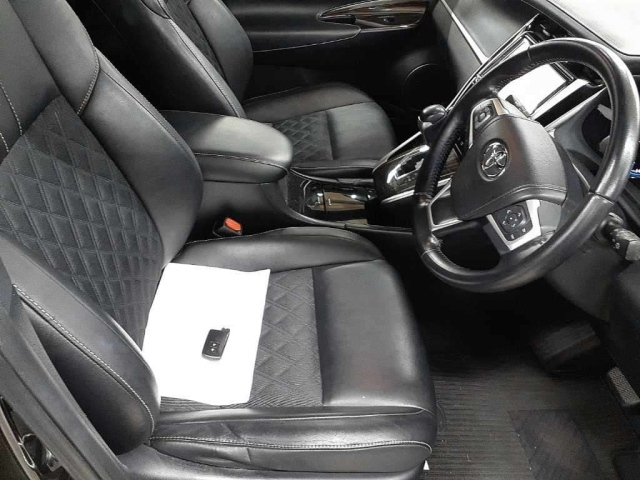 TOYOTA HARRIER 2015