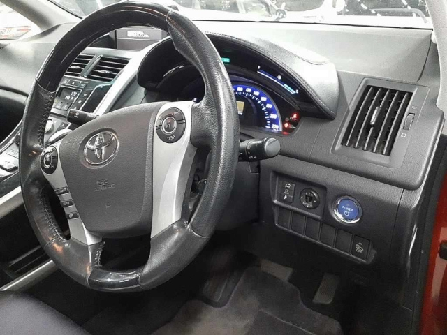 TOYOTA SAI 2015